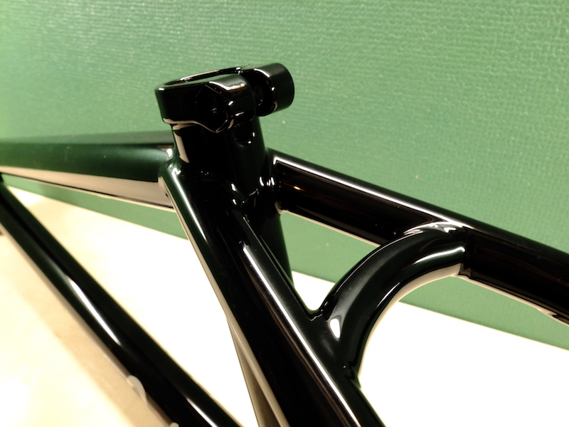 画像: NOUS date v4 frame(gloss black)